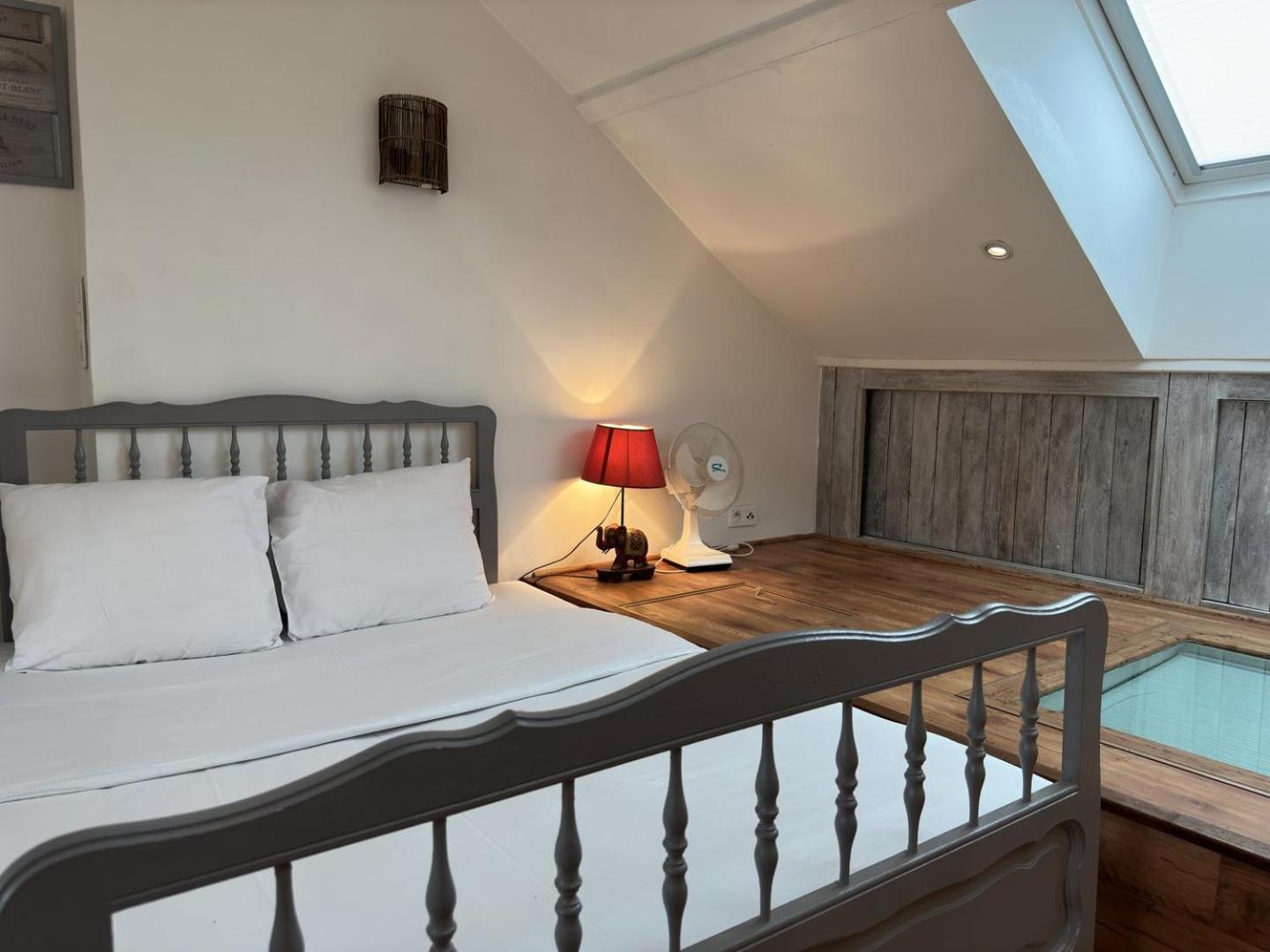 Hotel La Maison Des Lumieres à Chartres Extérieur photo
