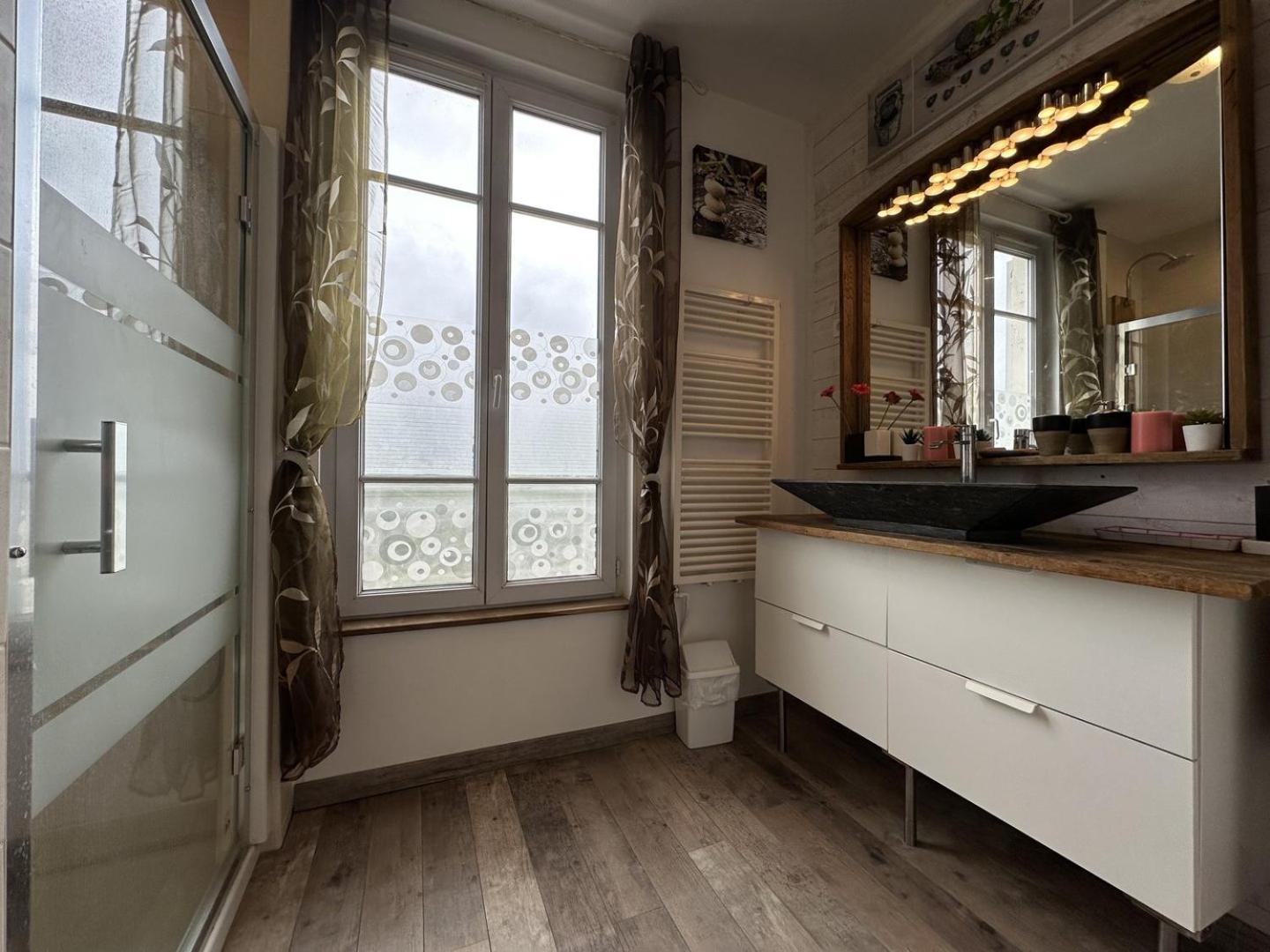 Hotel La Maison Des Lumieres à Chartres Extérieur photo